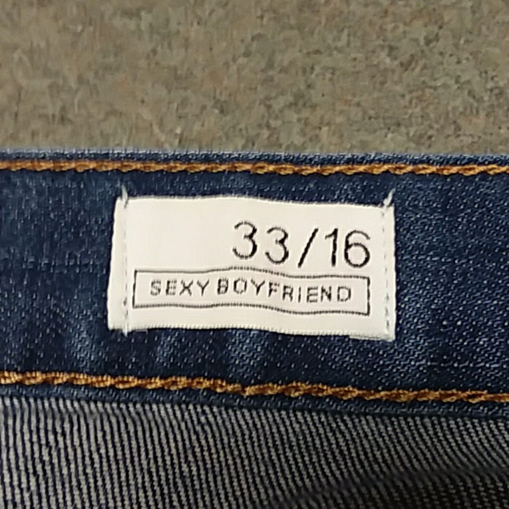 Jean's - Picture 2 of 4